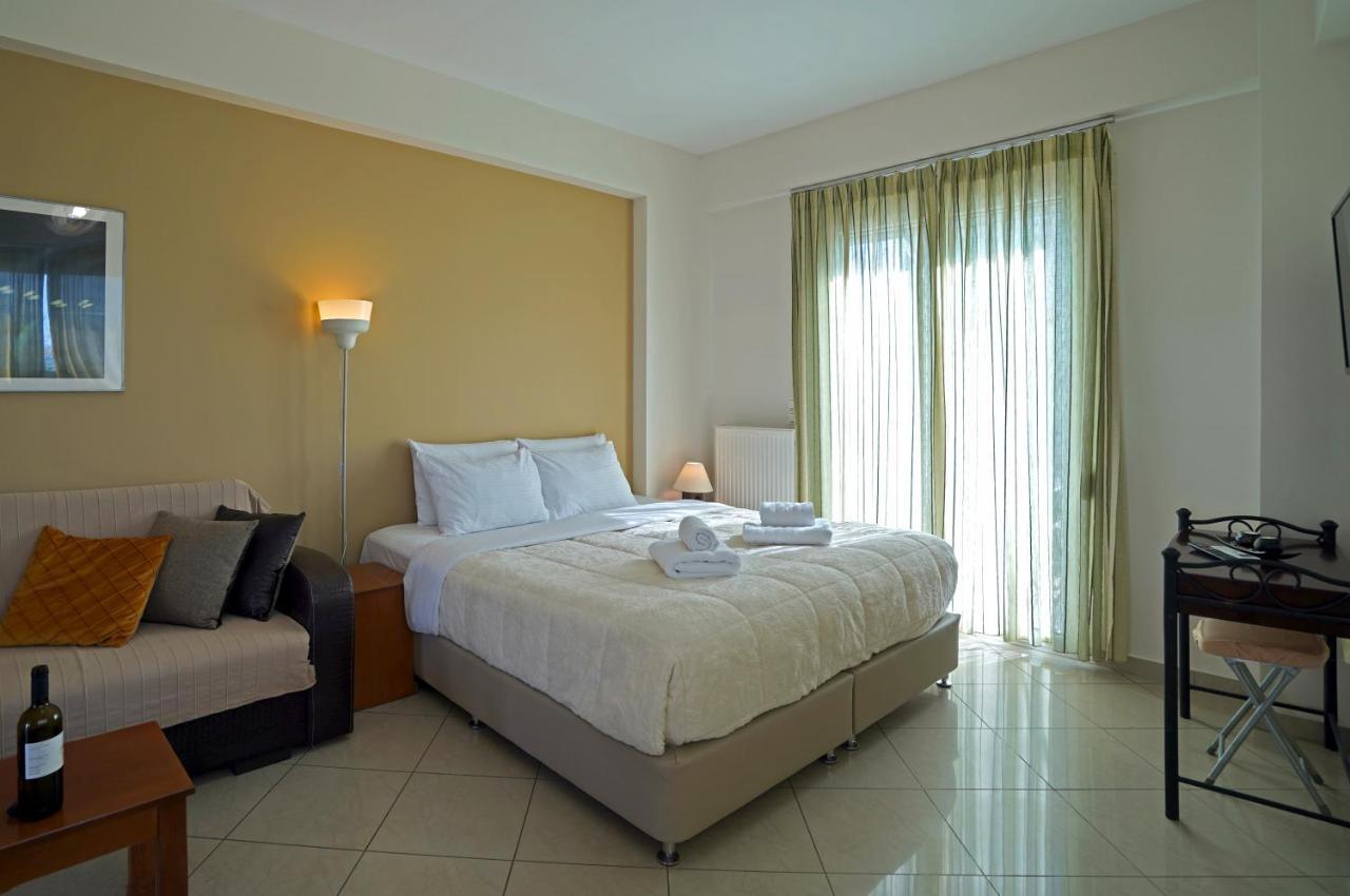 Semiramis Suites With Pool Kalamata Exterior foto